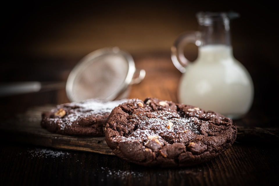 milk cookies pixabay