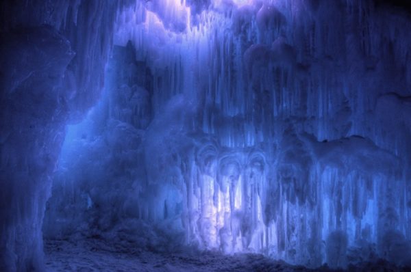 ice cave - deposit photos