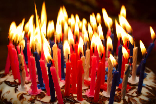 birthday candles - deposit photos