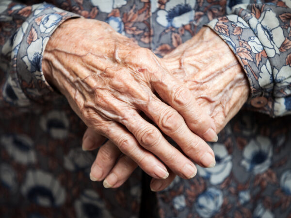 Very old woman hands