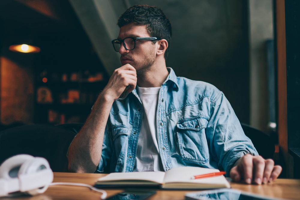 thoughtful writer - deposit photos